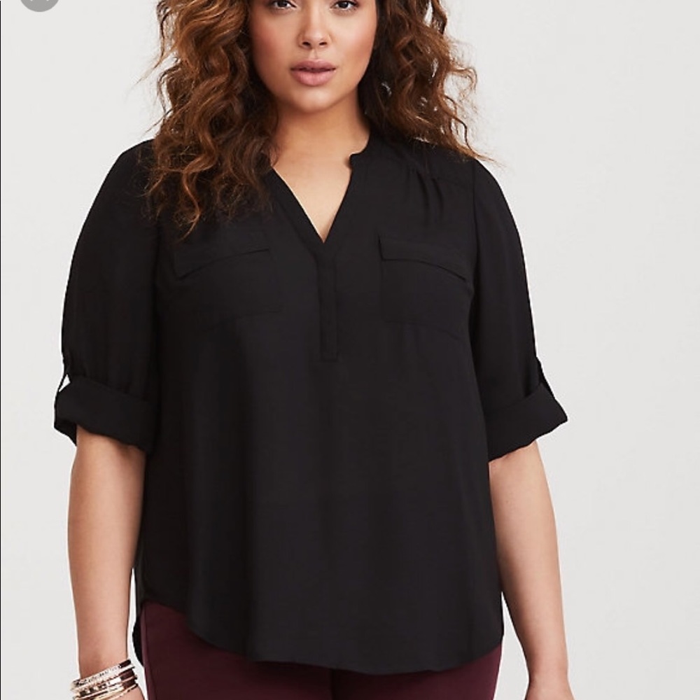 Torrid size 1 black blouse